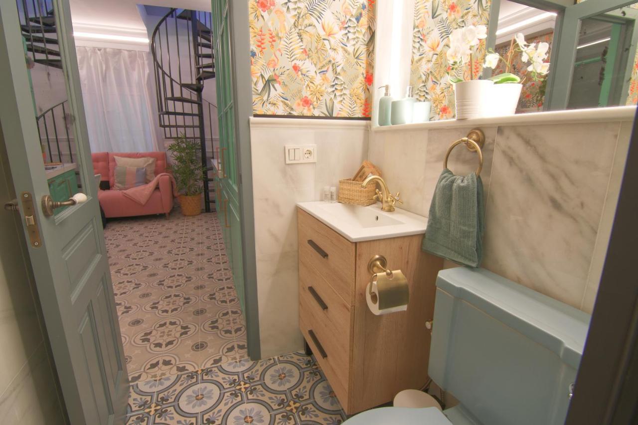 Mara'S Apartments Torremolinos La Mar - Beachfront Tiny House - Bajondillo Esterno foto