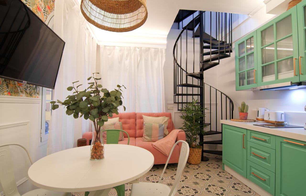 Mara'S Apartments Torremolinos La Mar - Beachfront Tiny House - Bajondillo Esterno foto