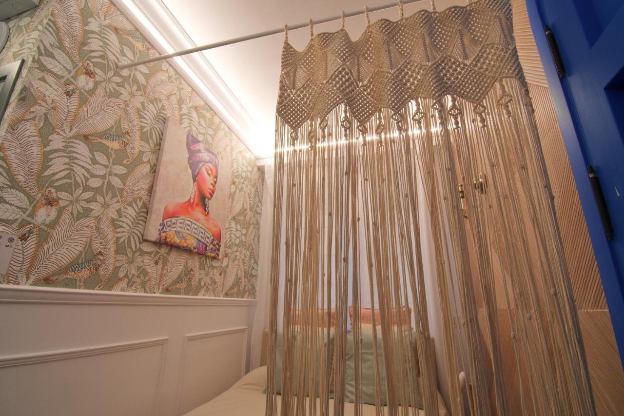 Mara'S Apartments Torremolinos La Mar - Beachfront Tiny House - Bajondillo Esterno foto