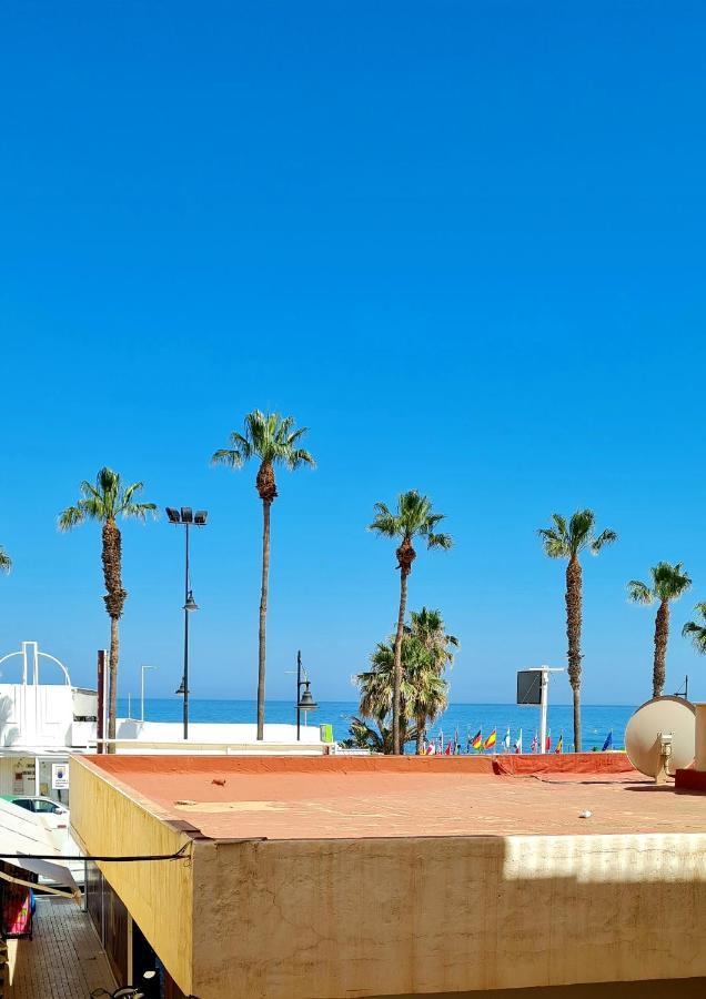 Mara'S Apartments Torremolinos La Mar - Beachfront Tiny House - Bajondillo Esterno foto